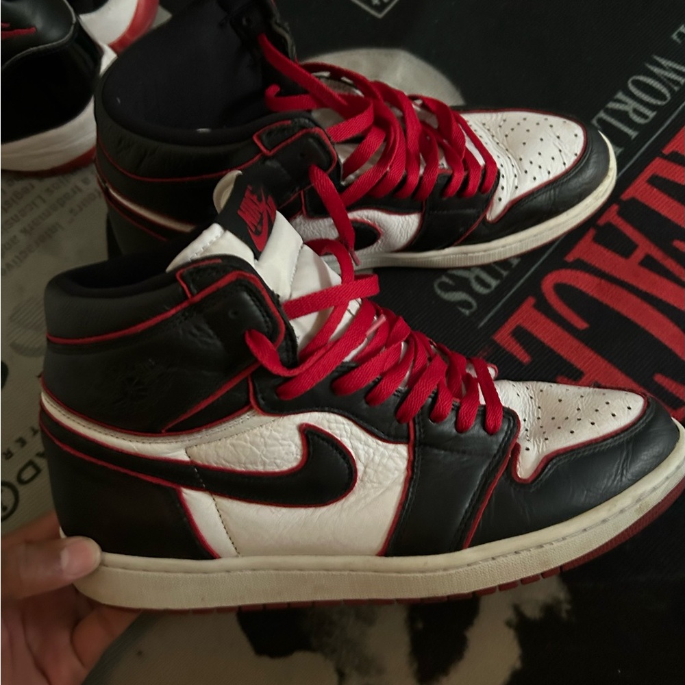 Jordan 1 Retro High Bloodline